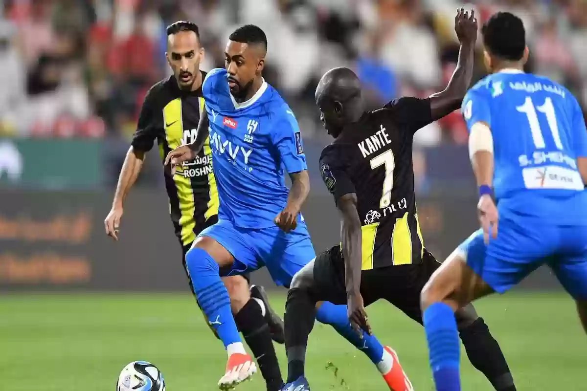 تصريح مفاجئ من العمري عن نتيجة لقاء الهلال والاتحاد